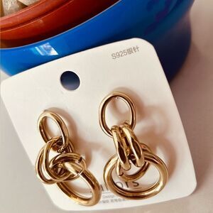 Trendy Gold Knot Goldplated Chunky Hoop Hot Fashion Earrings Set